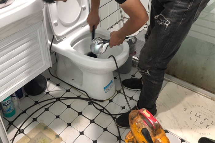 陵川马桶堵塞自己疏通还是找师傅?专业上门服务让你省时更省心